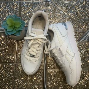 🌹 Classic Reebok Women's White Sneakers